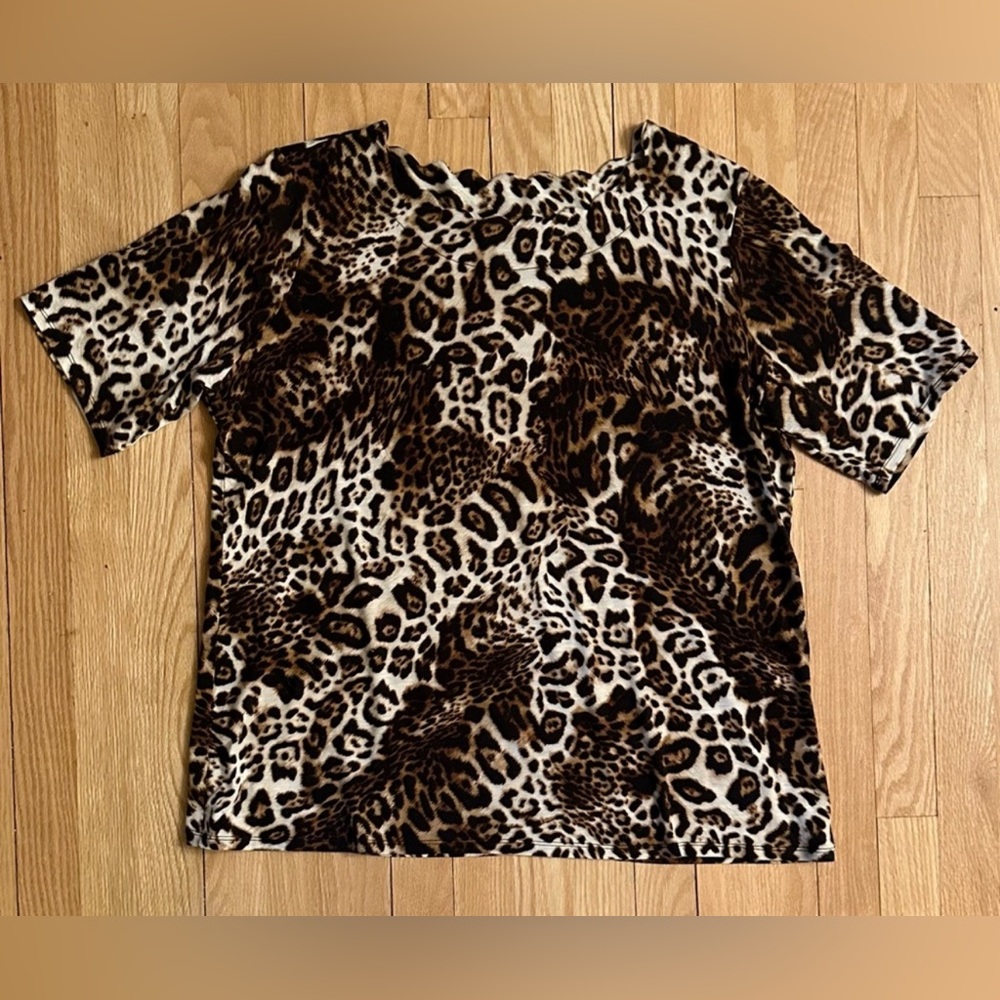 East 5th Leopard Print Top, Elbow-Length Sleeves, Scalloped Neckline, Size XL